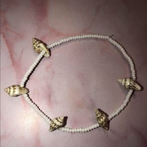 Shell stretch bracelet
